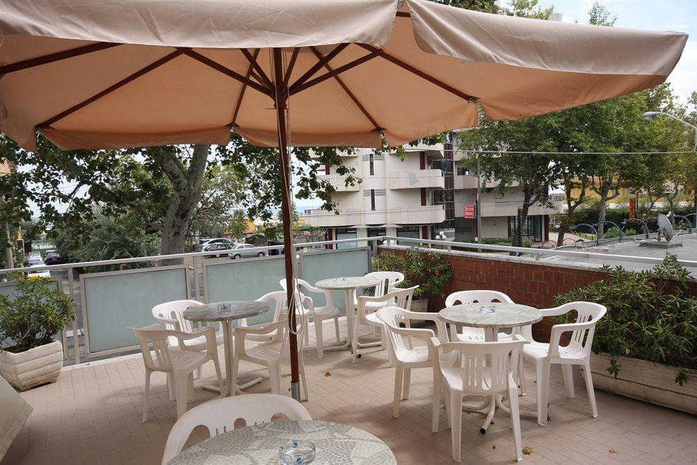 Hotel Sole Mio Rimini Extérieur photo