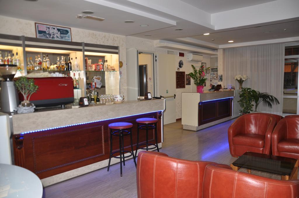 Hotel Sole Mio Rimini Extérieur photo
