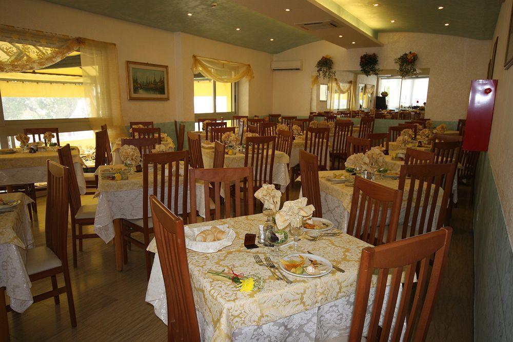 Hotel Sole Mio Rimini Extérieur photo