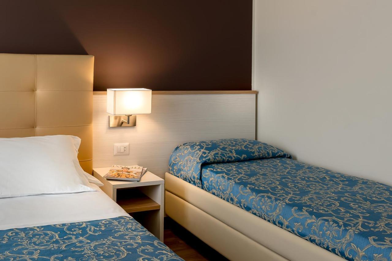 Hotel Sole Mio Rimini Extérieur photo